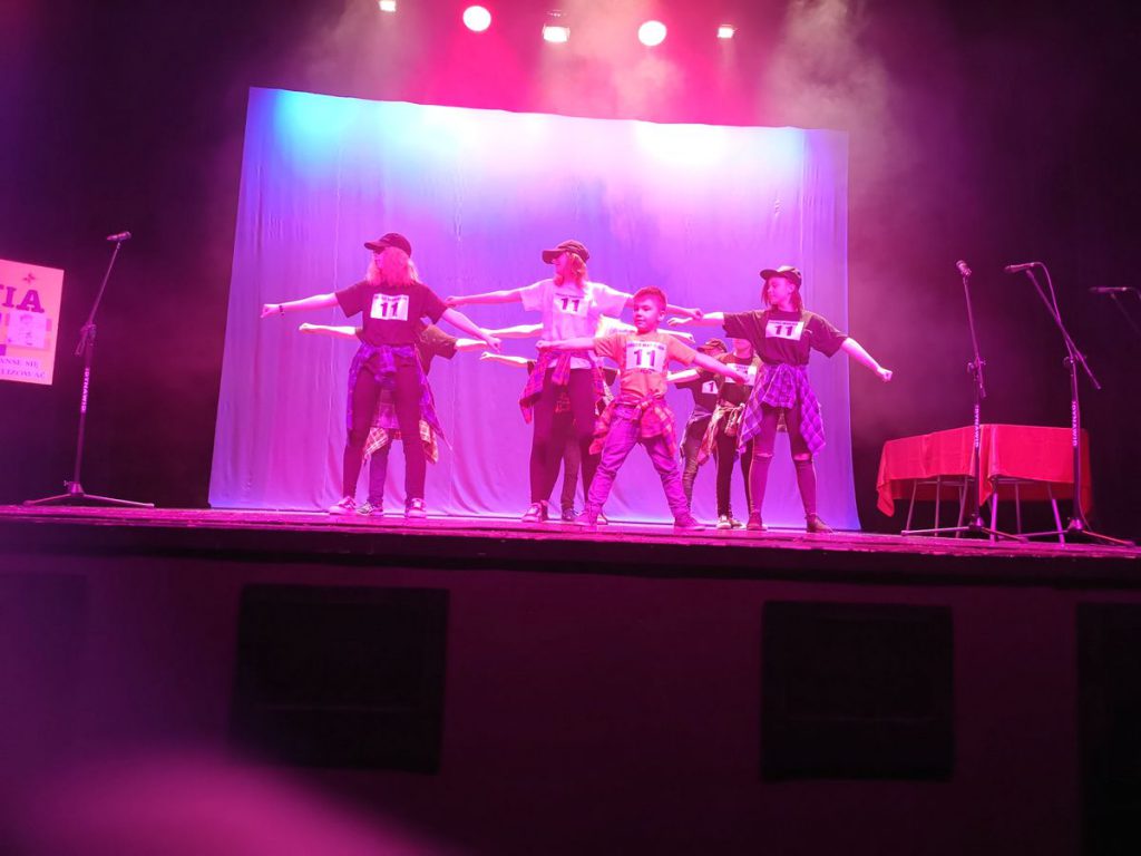 58003993_2369174073139567_1811815035941421056_o